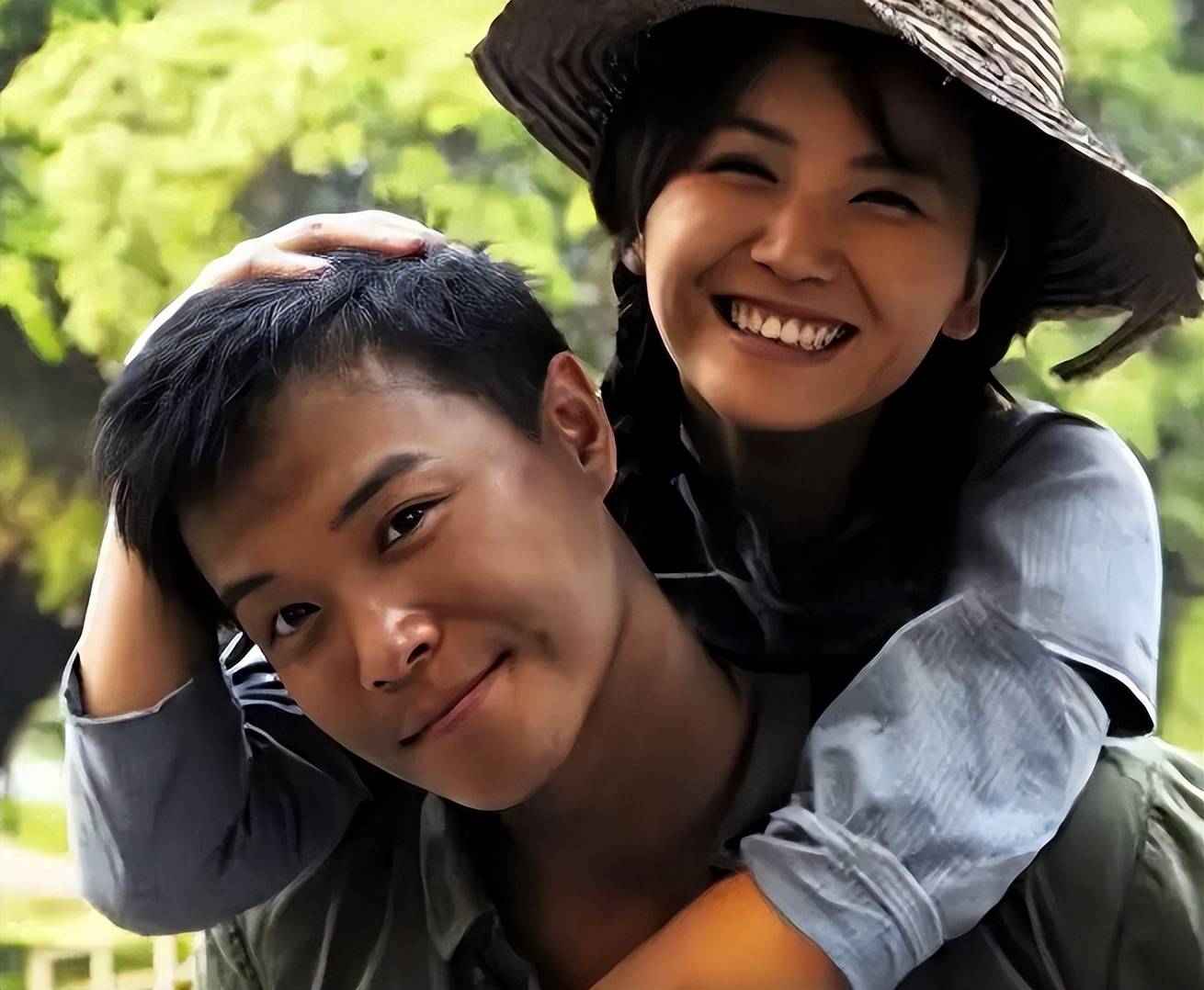 今独自抚养孩子的曹曦文活成人生赢家AG真人网曾情断陈思诚嫁给富商如(图9) 今独自抚养孩子的曹曦文活成人生赢家AG真人网曾情断陈思诚嫁给富商如(图9)